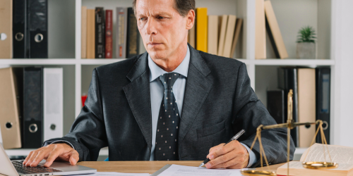 Отличия коллекторов от судебных приставов