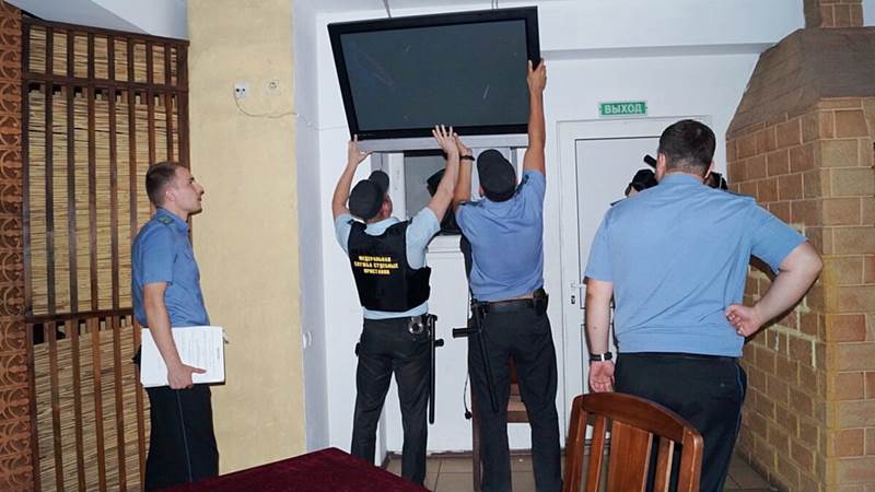 Порядок наложения ареста на имущество приставами