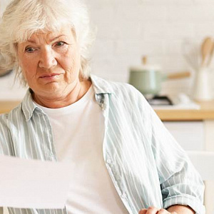 Как списать долги пенсионеру: пошаговая инструкция