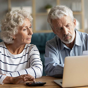 Блокировка счетов ФНС: основания и способы снятия