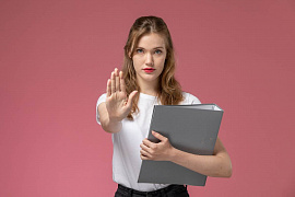 Можно ли не отвечать на звонки и письма коллекторов по закону