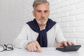 Могут ли приставы арестовать пенсию и почему